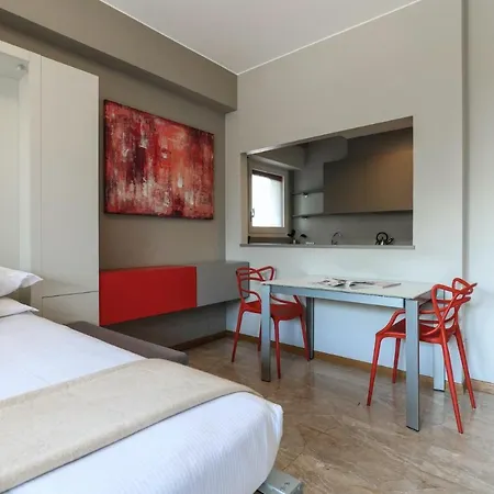 Contempora - Elvezia 8 - E33 Milão